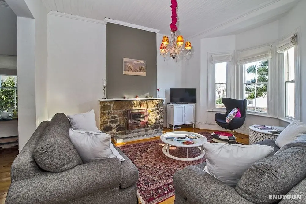 Edwardian Town House - Öne Çıkan Resim