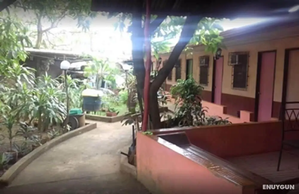 EG Rusiana Boarding House - Dış Mekan