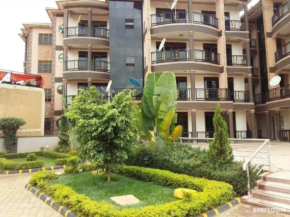 Either for Business or Pleasure Perfect Choice Wail in Kampala - Dış Mekan