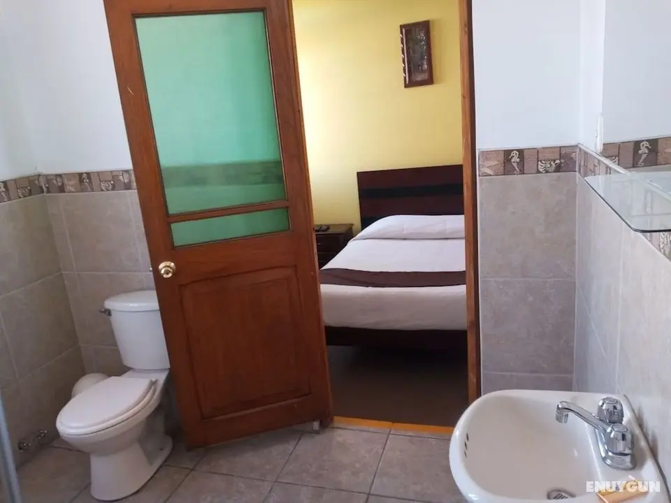 EL MONARCA AREQUIPA - Oda