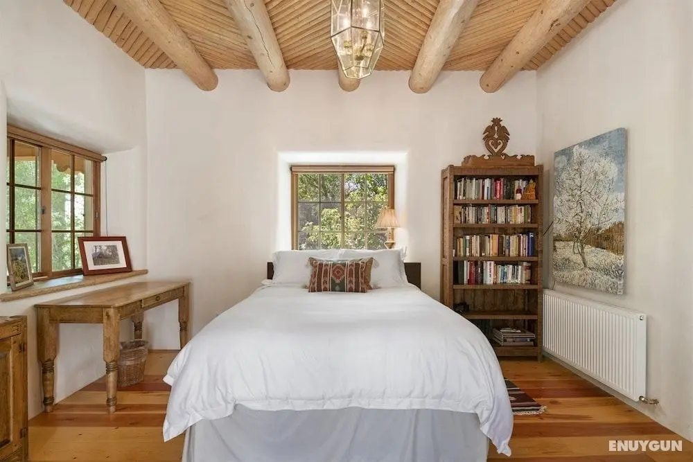 El Torreon - Exclusive Luxury Home, Nestled Next to Water and Trees - Oda