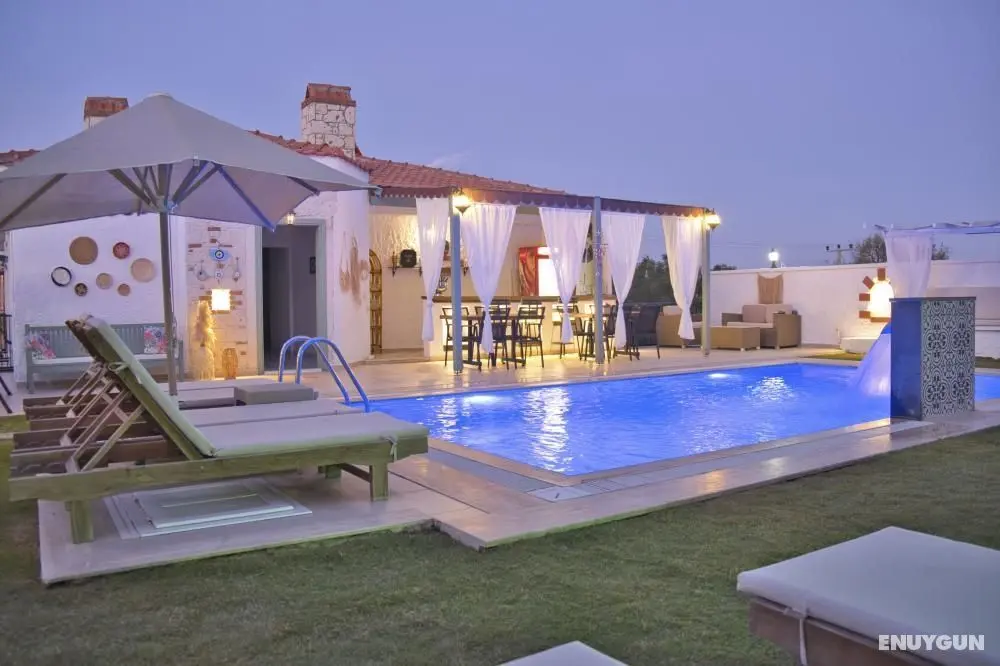 Elda Alaçatı Butik Otel - Açık Havuz