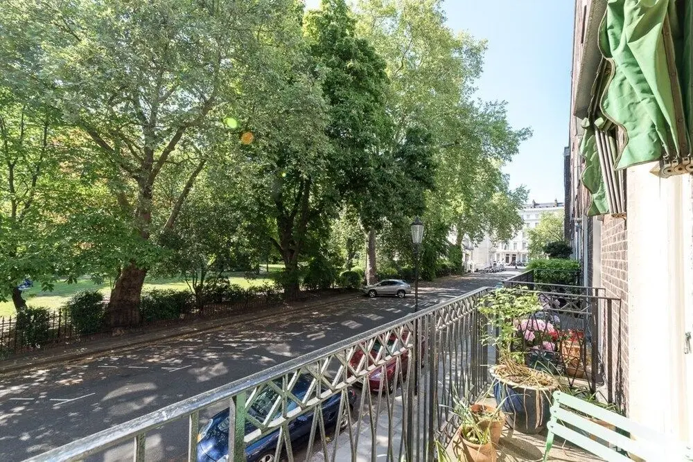 Elegant 3 Bedroom Home Located in South Kensington - Oda Düzeni