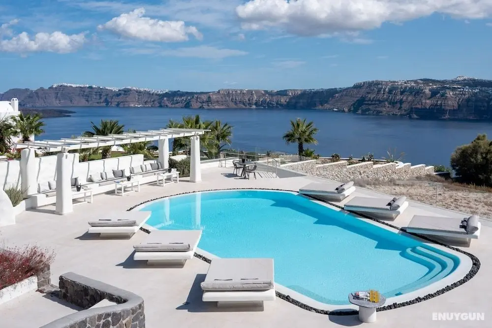 Elements of Caldera Suites - Öne Çıkan Resim