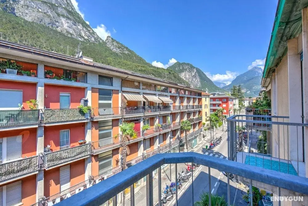 Elena Apartment - Öne Çıkan Resim