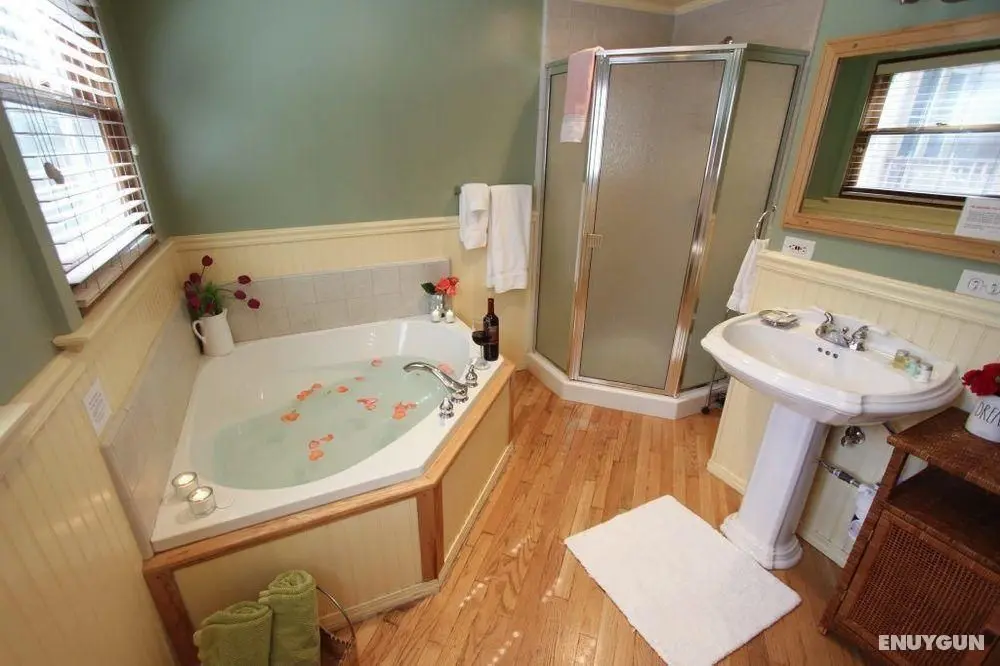 Elliott House Bed & Breakfast - Genel