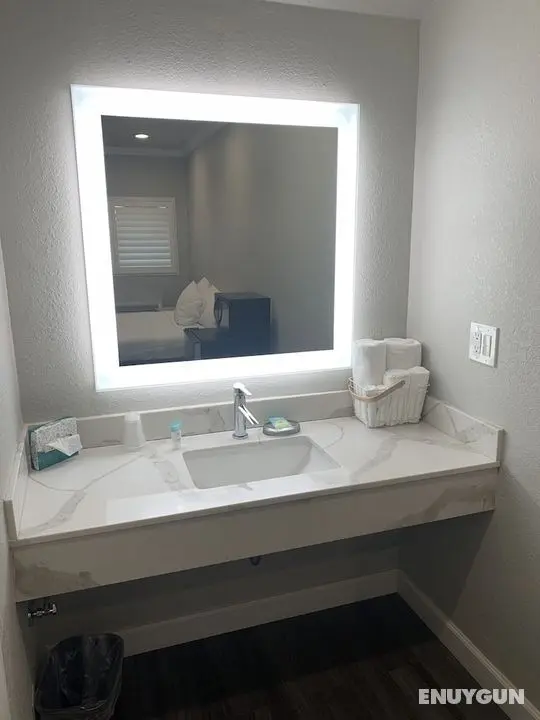 Elmwood Motel - Öne Çıkan Resim