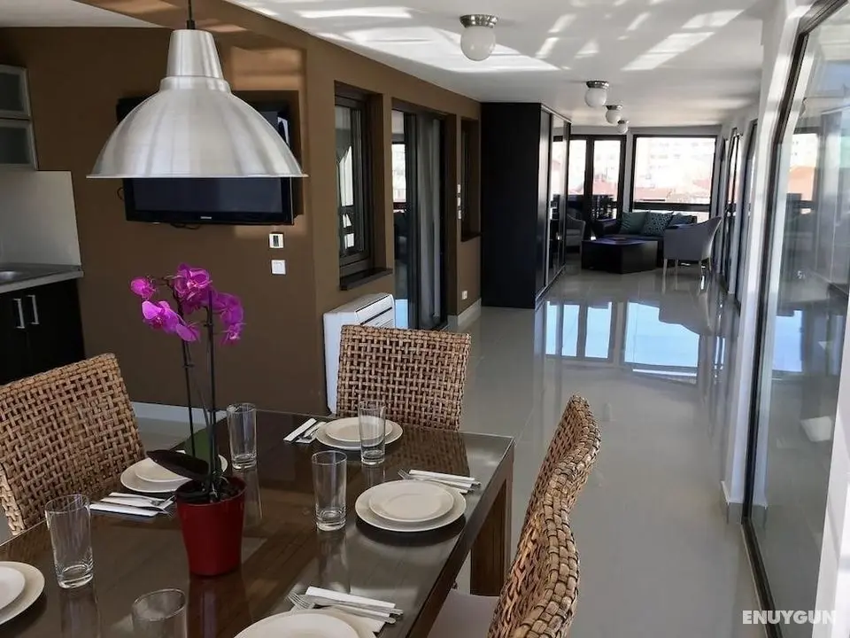 Elysium Accommodation - Öne Çıkan Resim