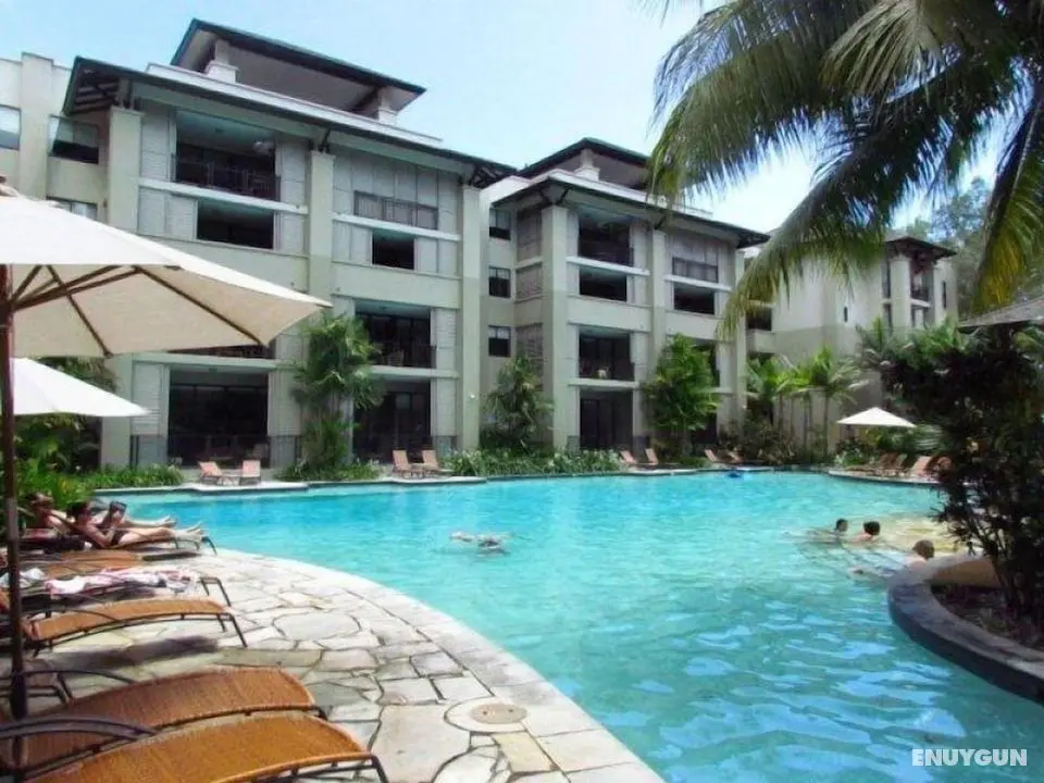Elysium Sea Temple Apartments - Havuz