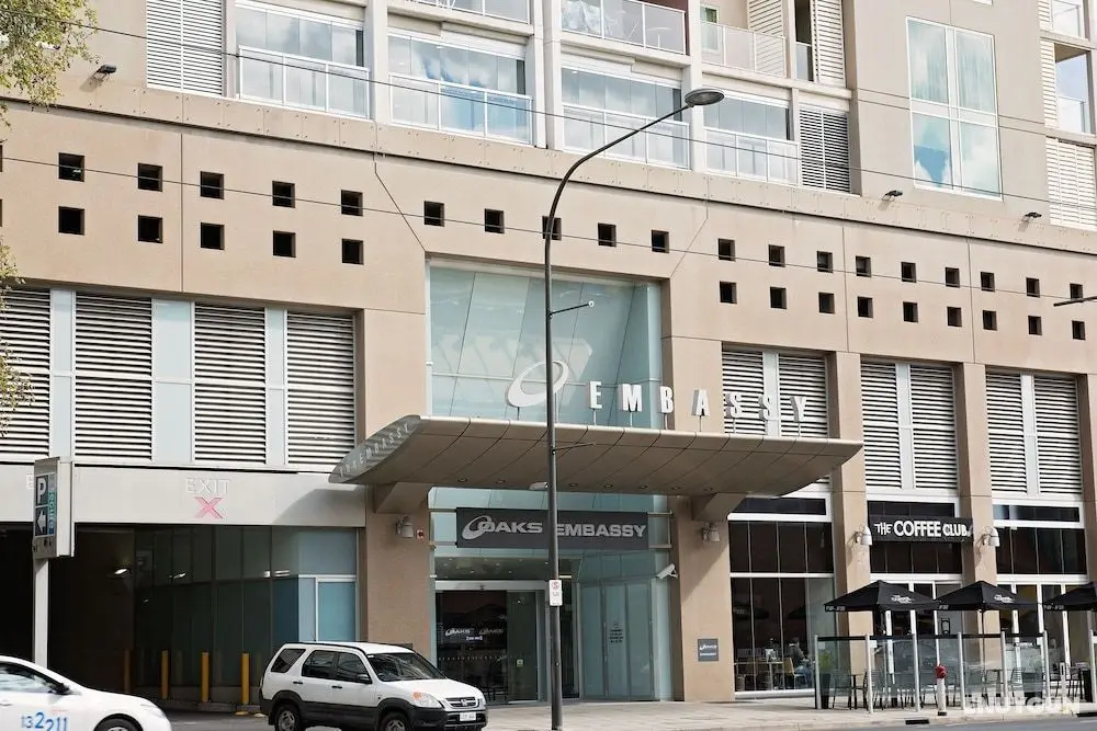 Embassy apartment North Terrace. - Öne Çıkan Resim