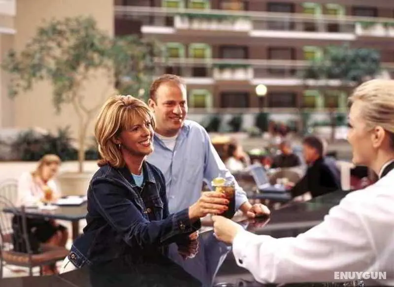 Embassy Suites Kansas City - Overland Park - Genel