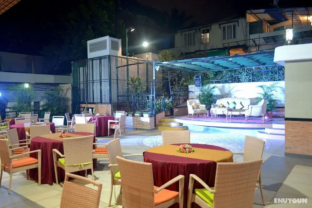 The Emerald Hotel & Executive Apartments - Dış Mekanlar