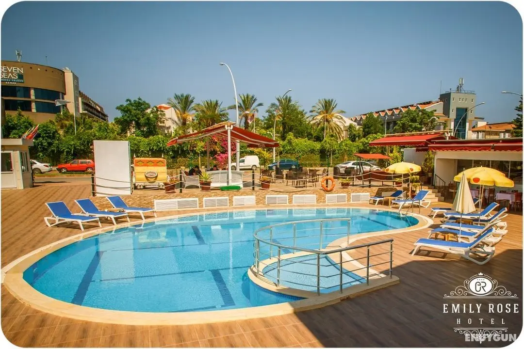 Emily Rose Hotel - Genel