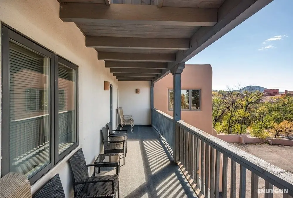 Encantada - Spacious and Luxurious Home, Walk to The Plaza - Oda Düzeni