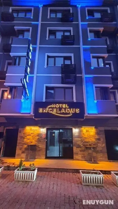 Enceladus Hotel - Öne Çıkan Resim