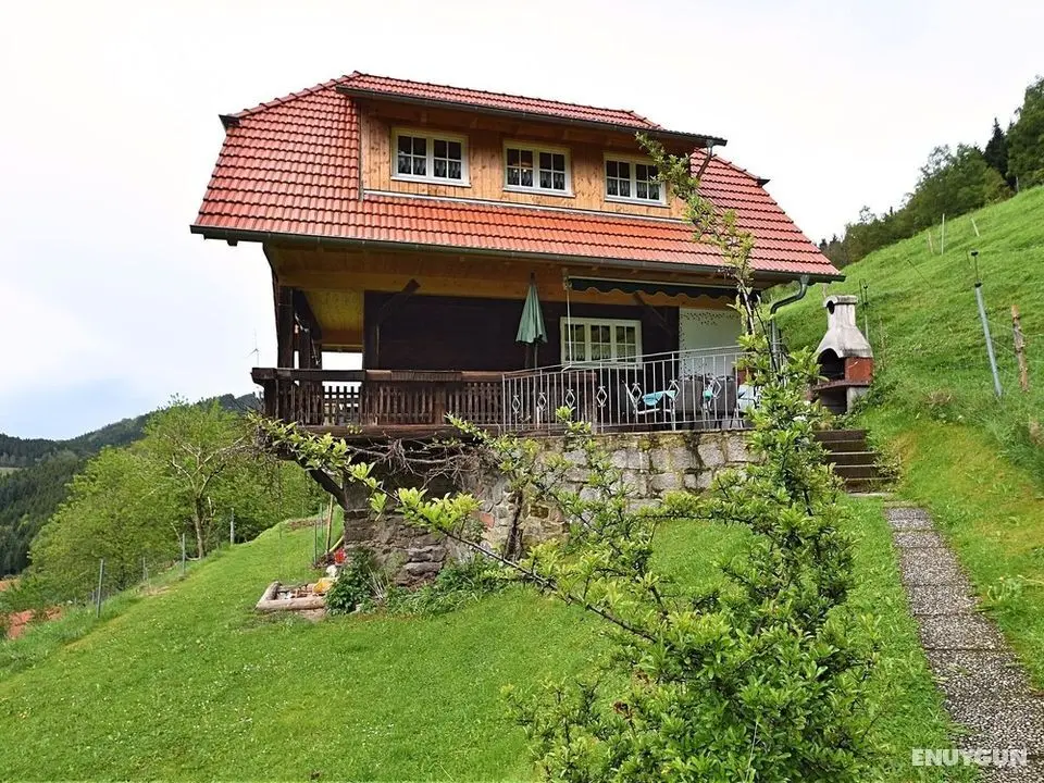 Enchanting Holiday Home in Mühlenbach With Fenced Garden - Öne Çıkan Resim