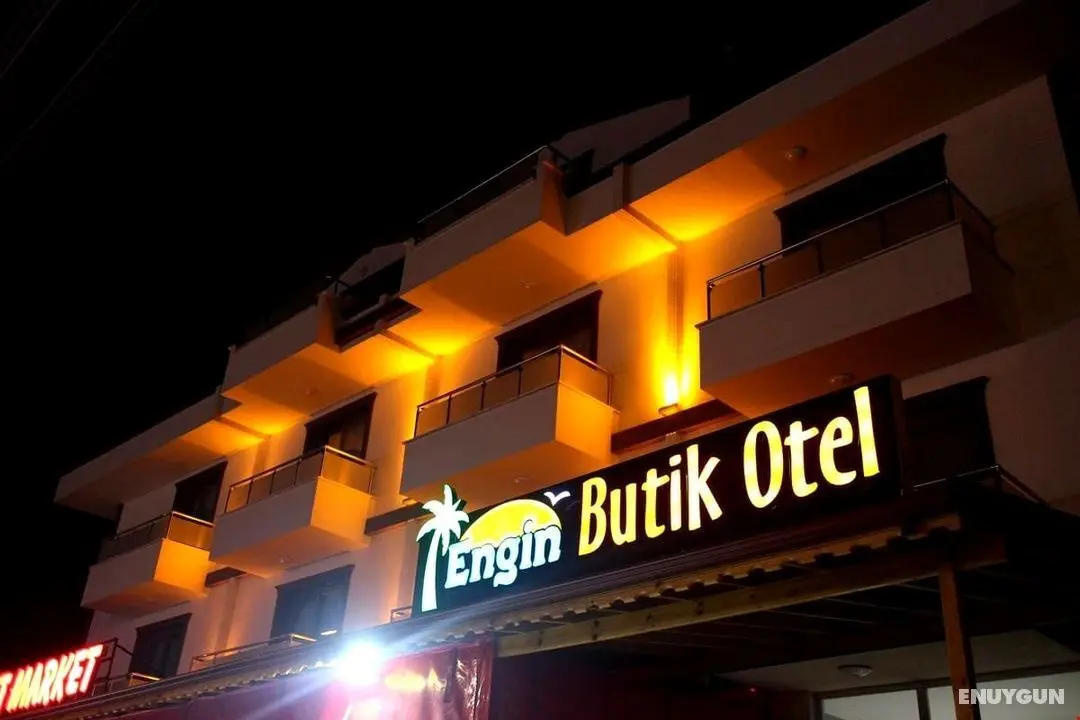 Engin Butik Otel - Gece Görünümü