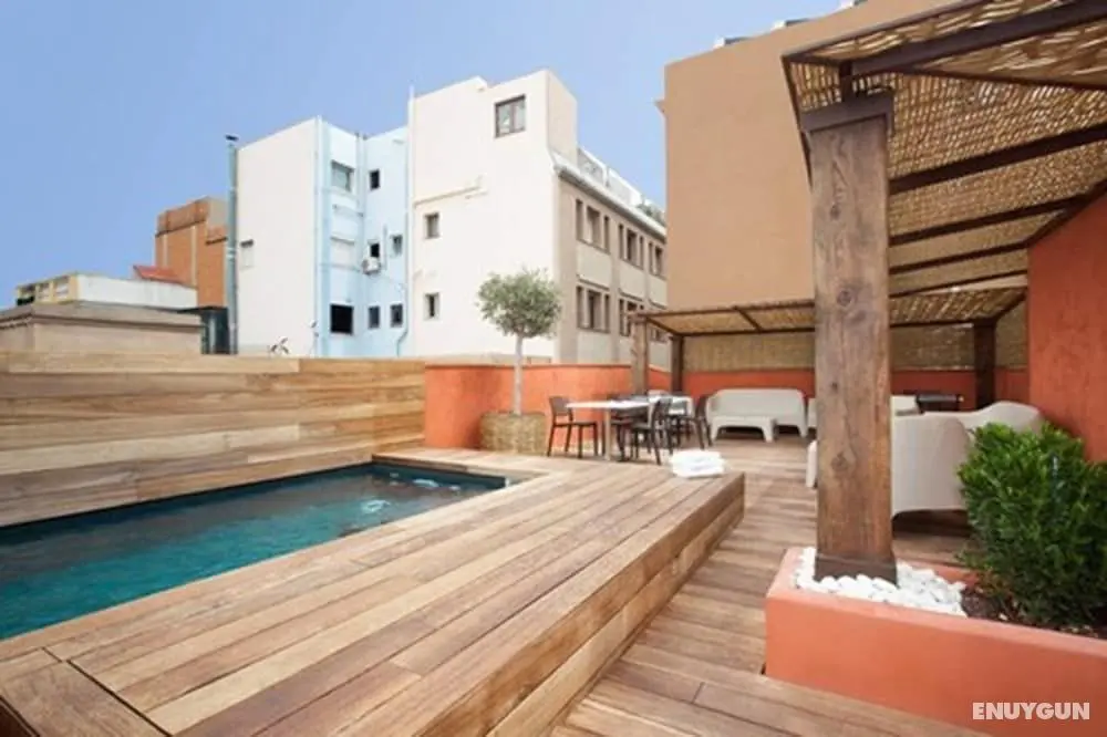 Enjoybcn Colon Apartments - Havuz