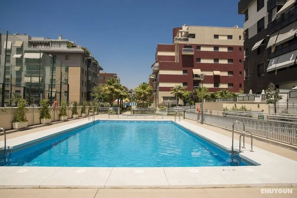 EnjoyGranada LUJO Piscina y Parking - Öne Çıkan Resim