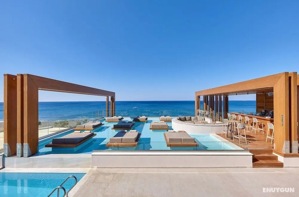 Enorme Santanna Beach - Öne Çıkan Resim