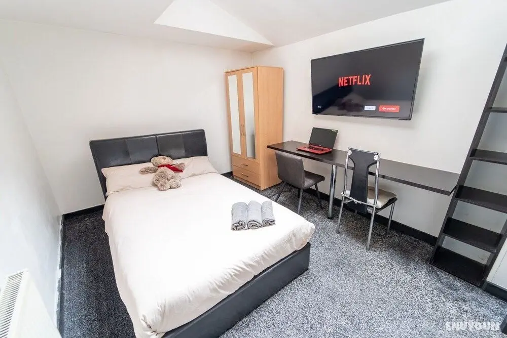 Ensuite Style Studio in Selly Oak Right by UOB - Öne Çıkan Resim
