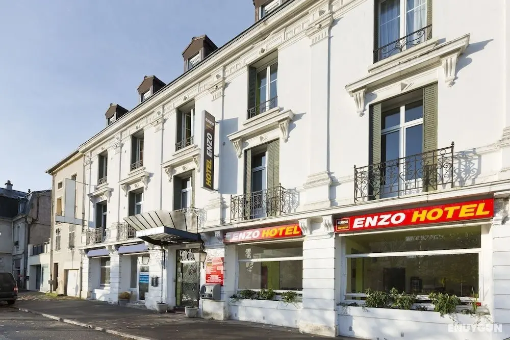 Enzo Hotels Contrexeville by Kyriad Direct - Dış Mekan