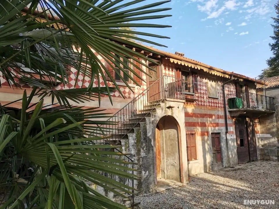 Erba CO - Antiche Scuderie DI Villa LA Clerici - Oda