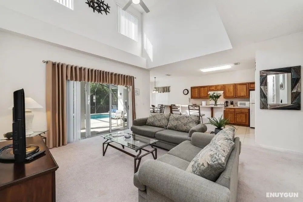 Escape To Our Spacious 5br, 3.5ba 5 Bedroom Villa by Redawning - Öne Çıkan Resim