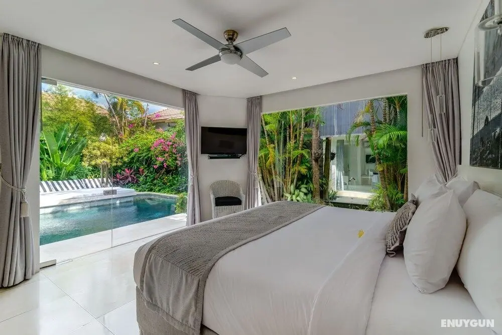 Esha Villa Drupadi Seminyak - Oda
