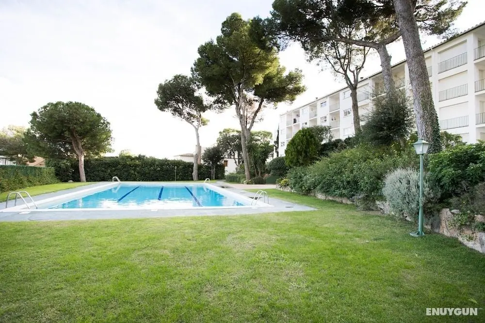 Espectacular Apartamento en el Corazón de Calella - Havuz