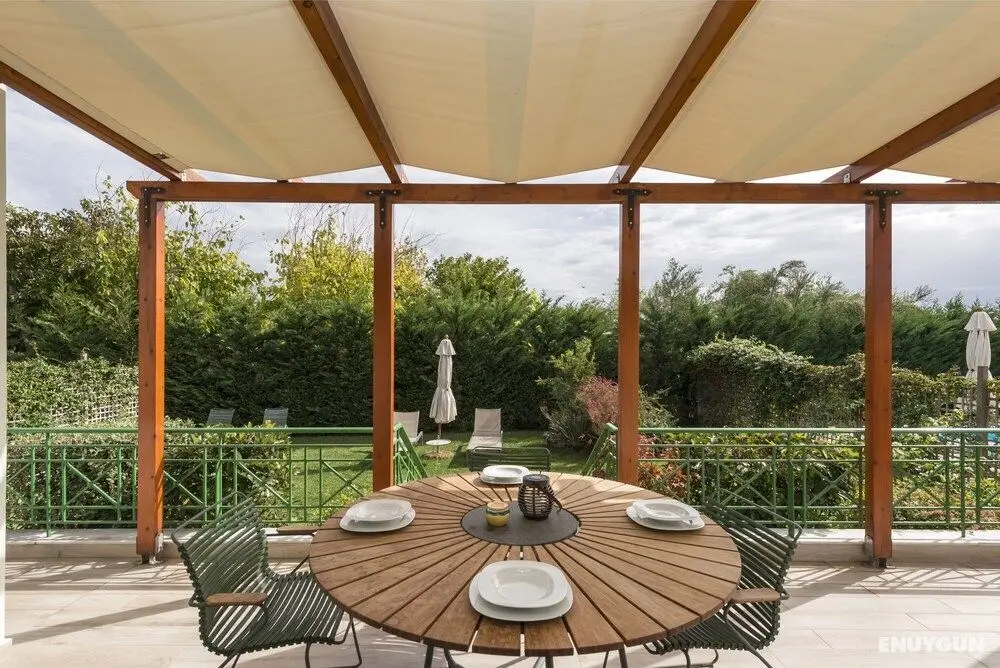 Estia, Stylish Villa a step to the Sandy Beach - Dış Mekan