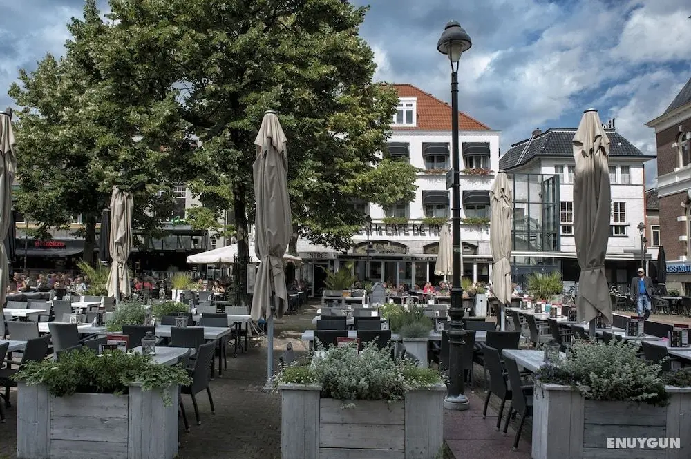 Hotel et le Café de Paris - Dış Mekanlar