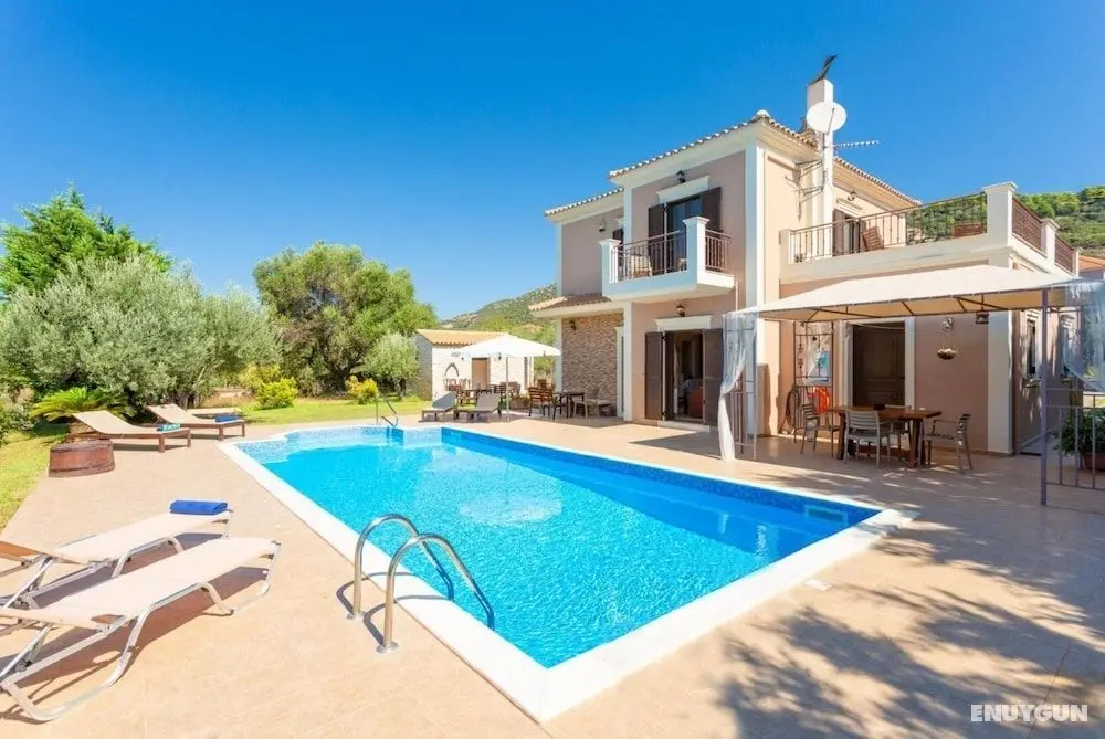 Villa Eufrosini Large Private Pool Walk to Beach Sea Views A C Wifi Car Not Required - 2301 - Öne Çıkan Resim