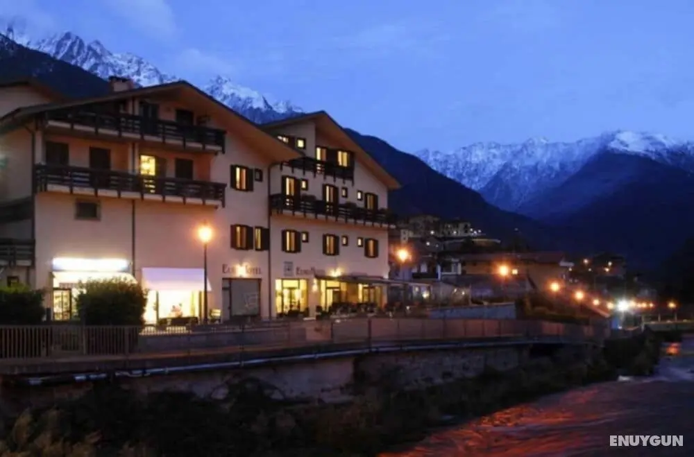 Euro Hotel - Dış Mekan