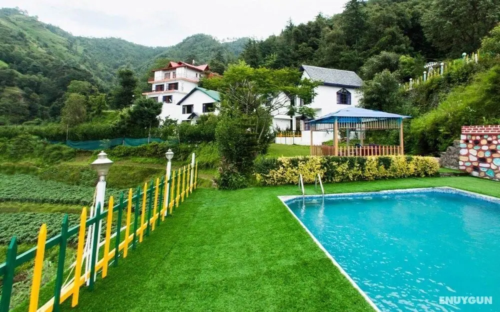 Evaan Resorts Oakwood Hamlet - İç Mekan