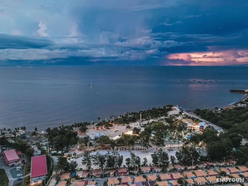 Villa Excellance Beach & Wavepool Resort - Dış Mekan