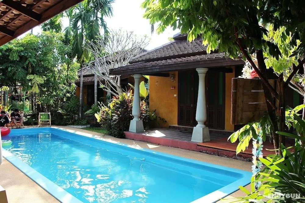 Excellence Villas & Hostel - Dış Mekan