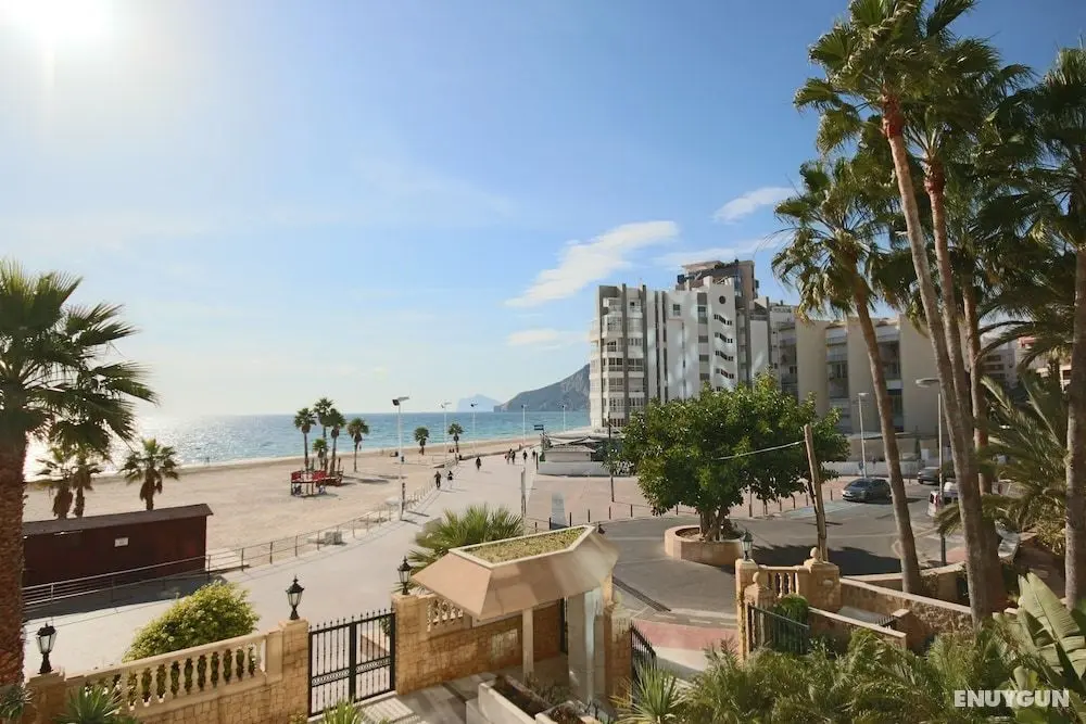 Exclusive Luxury Frontline Apt. Amazing Views - Oda Manzaraları