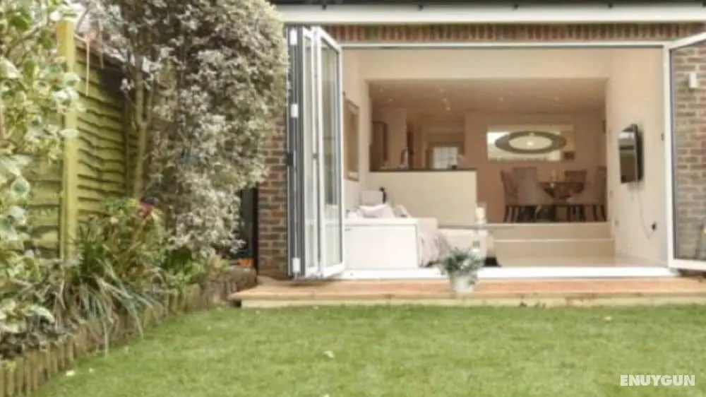 Exclusive Weybridge Home - Dış Mekan