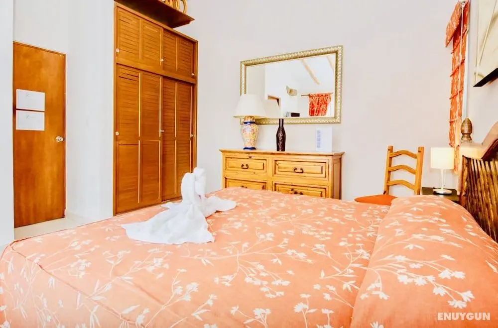 Executive Comfort Room With Swimming Pool Air Conditioning and Parking - Öne Çıkan Resim