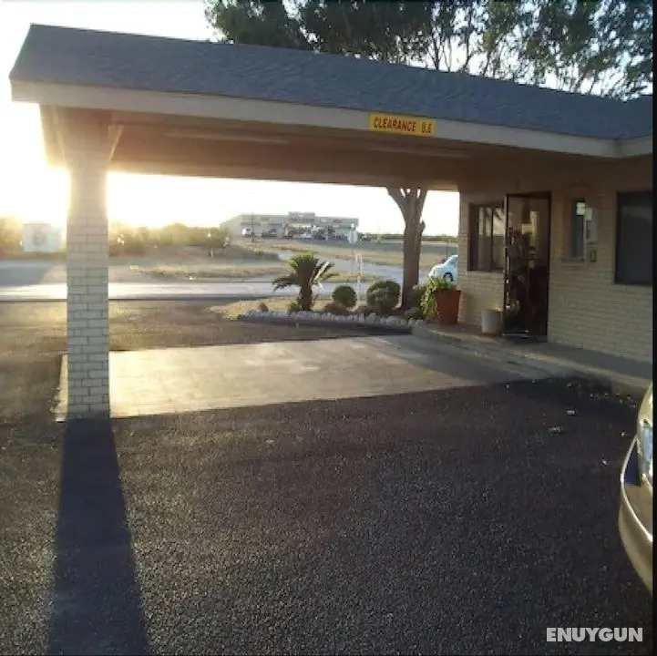Executive Inn Hebbronville - Dış Mekan