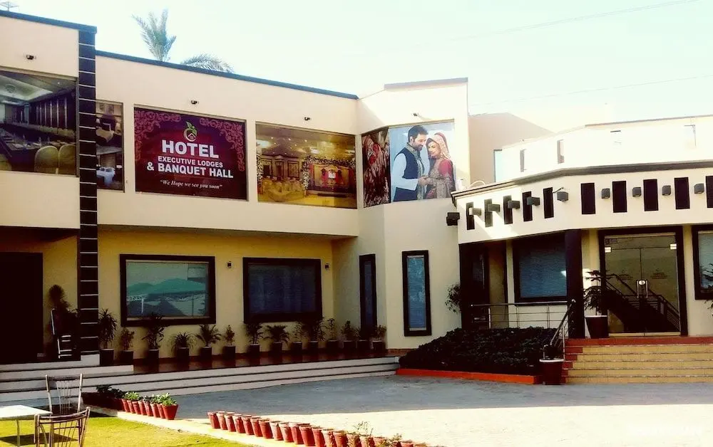 Hotel Executive Lodges - Konum Öne Çıkanlar