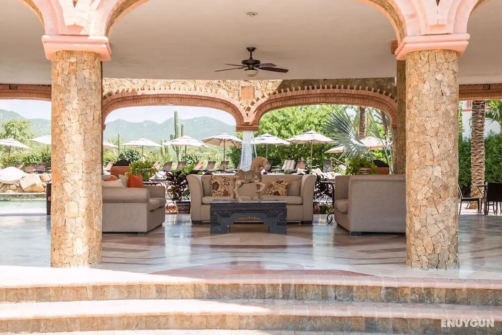 Executive Studio at Cabo Country Club - Lobi