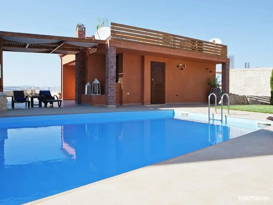 Experience Crete in a Private Villa With Pool, Near the Beach & Restaurants - Öne Çıkan Resim