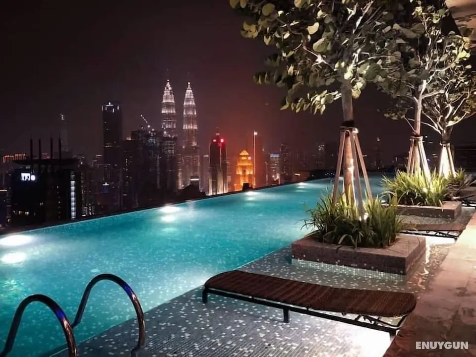 Expressionz Professional Suites by SYNC - Öne Çıkan Resim