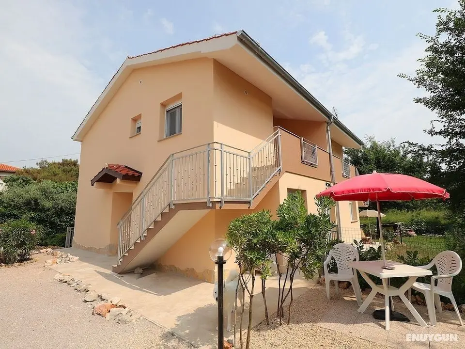Exquisite Apartment in Šilo With Balcony - Dış Mekan