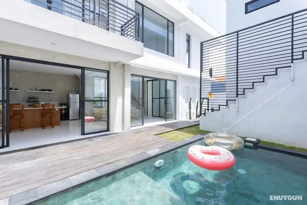 Exquisite Villa in Canggu by Azure - Öne Çıkan Resim
