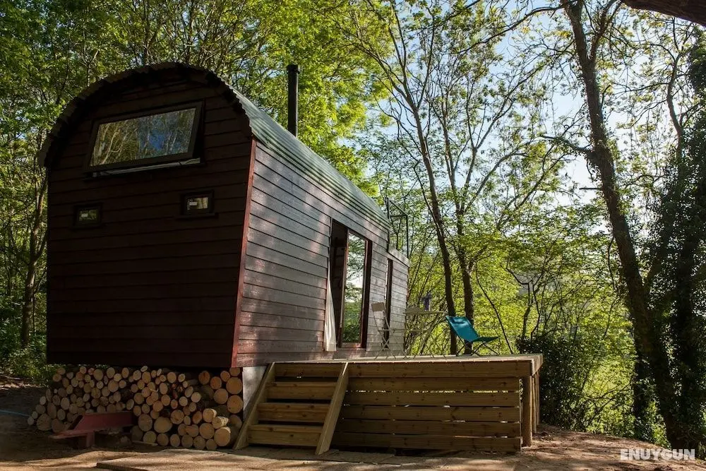 Extraordinary Huts - Öne Çıkan Resim