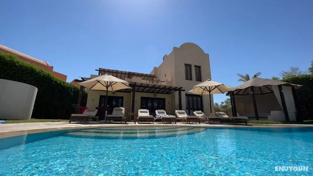 Extremely Private Villa With Optional Pool Heating - Öne Çıkan Resim