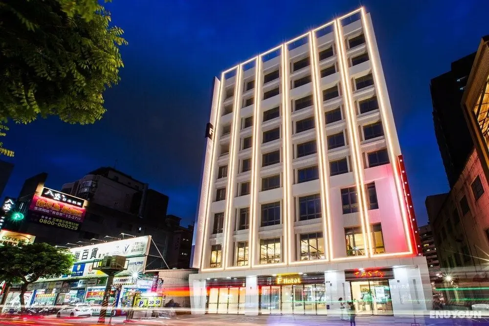 F Hotel Luzhou Taipei - Dış Mekan